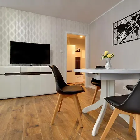 Nowoczesne I Eleganckie Sun Seasons 24 W Karpaczu By Renters * 카르파츠