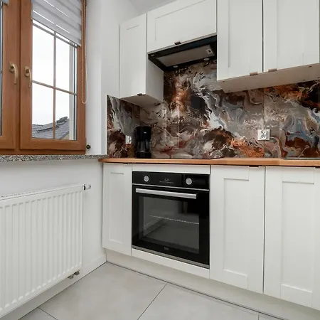 Nowoczesne I Eleganckie Sun Seasons 24 W Karpaczu By Renters Daire *