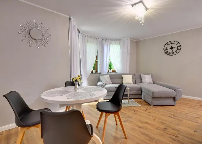 Nowoczesne I Eleganckie Sun Seasons 24 W Karpaczu By Renters דירה